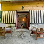Frühstückspension L'herbe Haute 4*